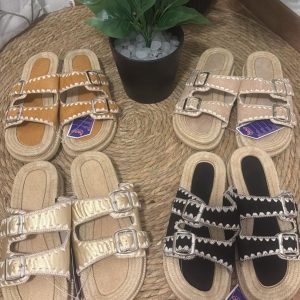 Sandalias tipo alpargata con doble hebilla